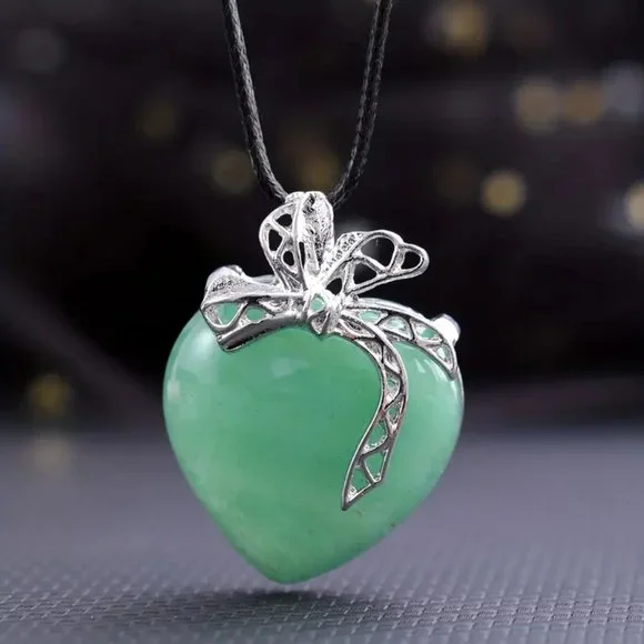 Green Aventurine Natural Gemstone Love Heart Bow Knot Pendant Necklace Gemstone - Picture 2 of 2